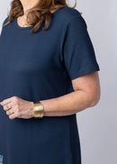 Vestido Antonela — Midi com Fenda e Estampa de Folhas